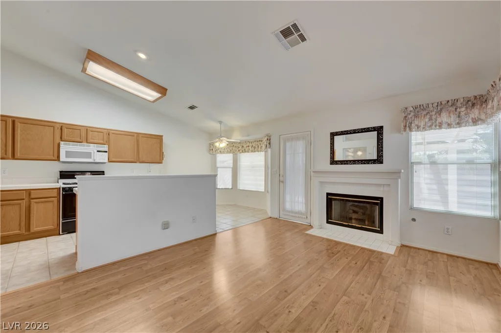 1931 Spring Lake, Henderson, NV 89002