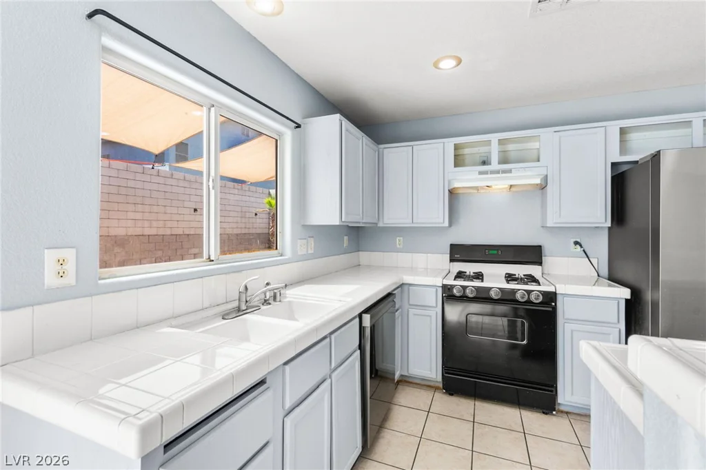 8117 Lilac Harbor, Las Vegas, NV 89143