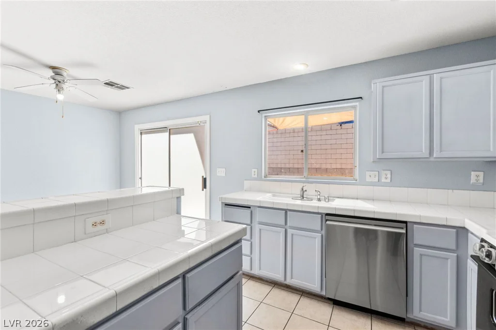 8117 Lilac Harbor, Las Vegas, NV 89143