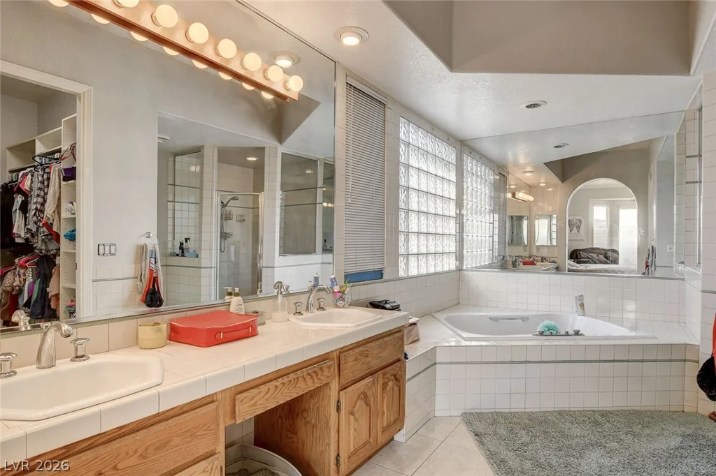 1881 Claudine, Las Vegas, NV 89156