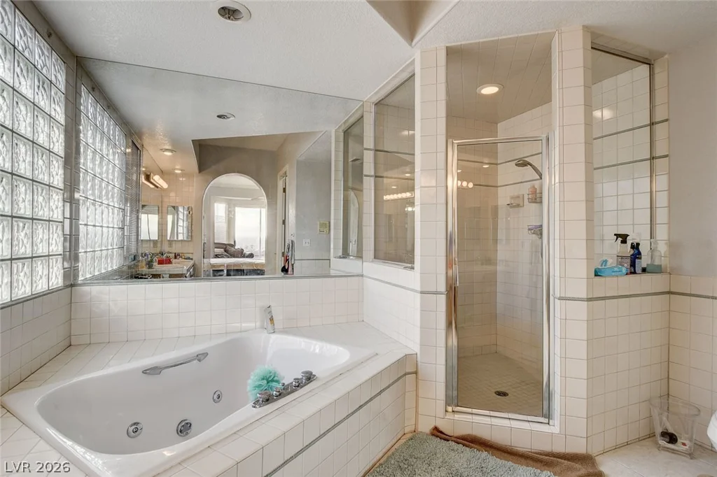 1881 Claudine, Las Vegas, NV 89156