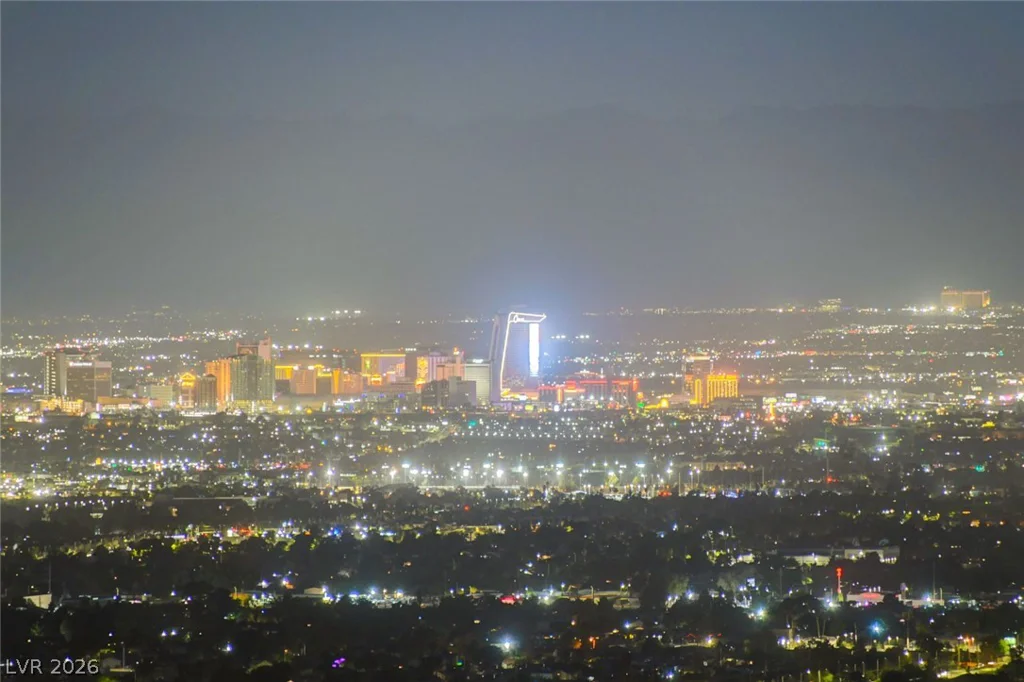 1881 Claudine, Las Vegas, NV 89156
