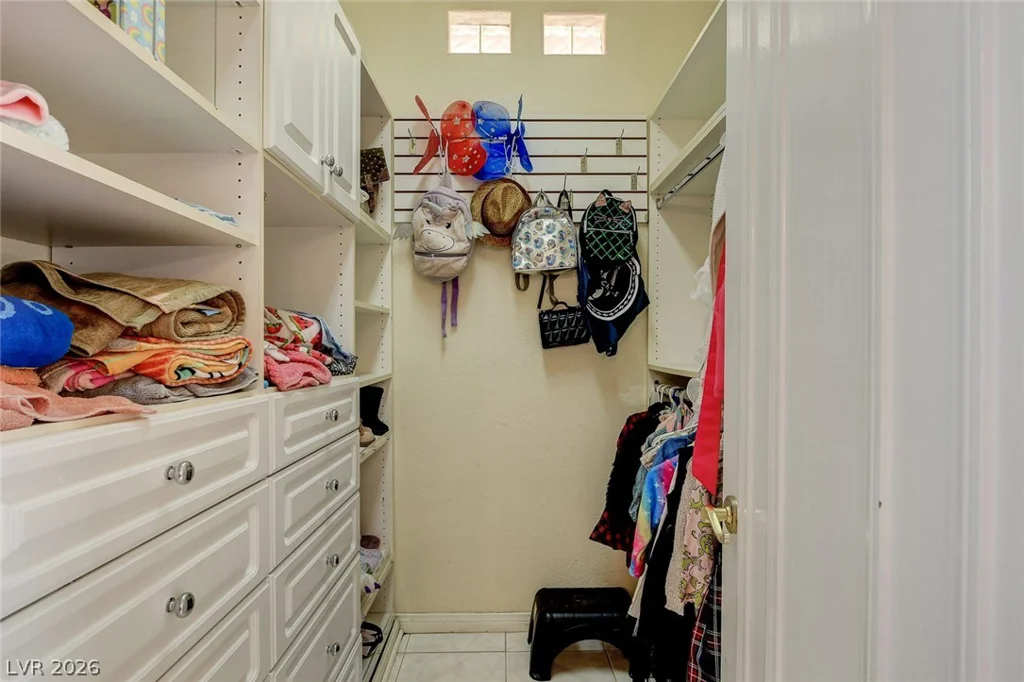 1881 Claudine, Las Vegas, NV 89156