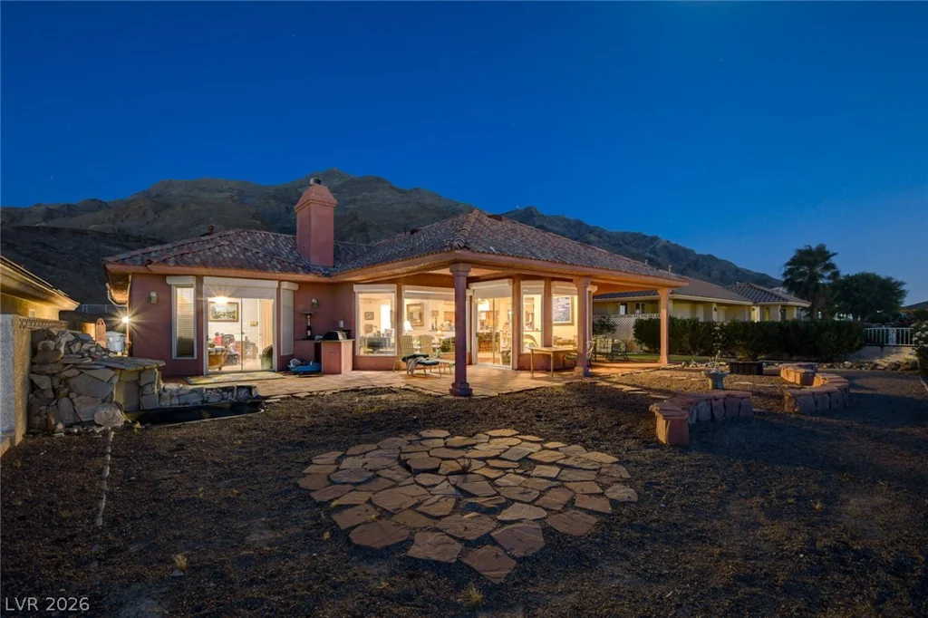 1881 Claudine, Las Vegas, NV 89156