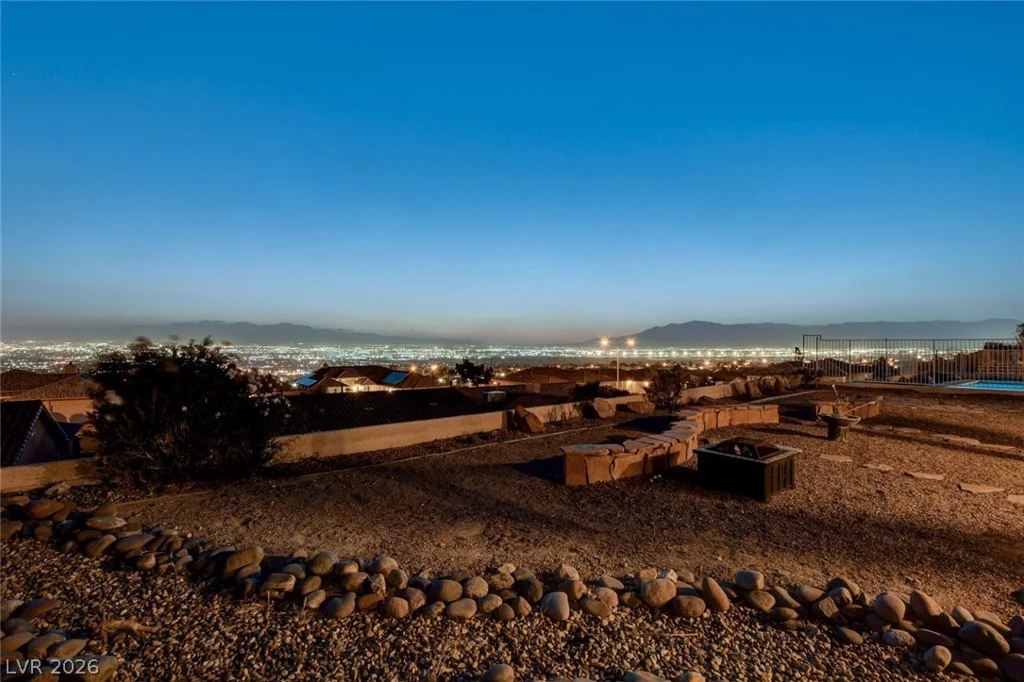 1881 Claudine, Las Vegas, NV 89156