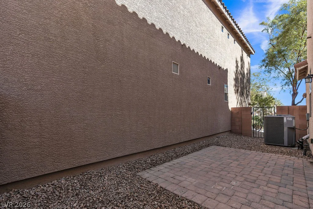 6983 Bering Strait, Las Vegas, NV 89179