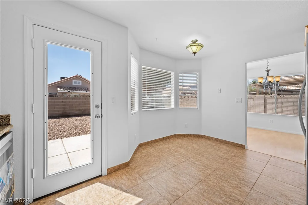 1925 Falcon Ridge, Las Vegas, NV 89142