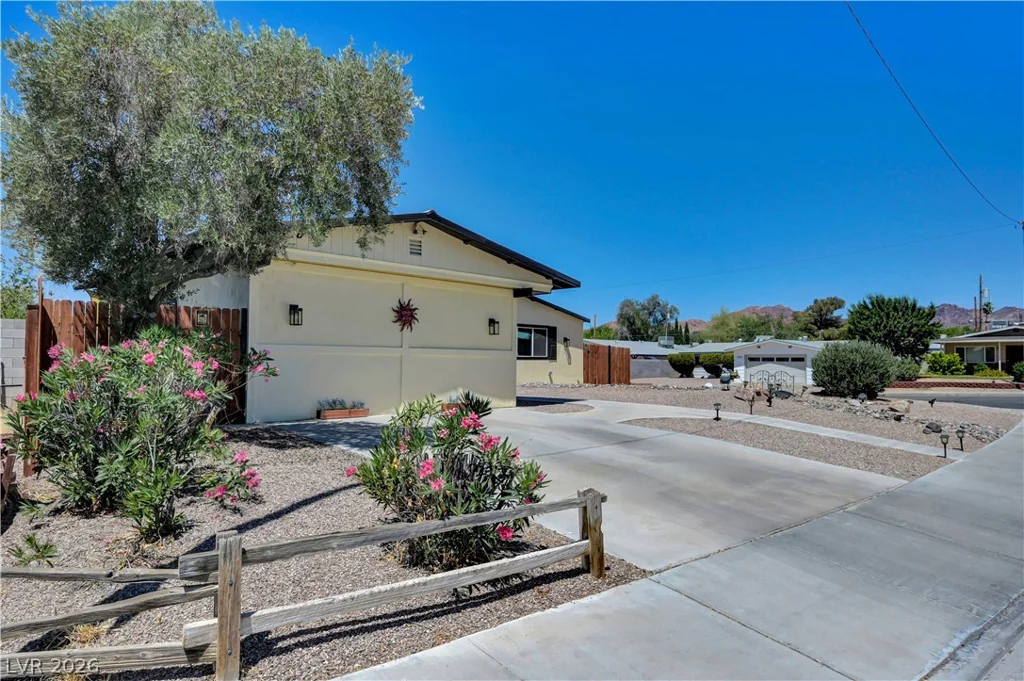 1102 Arapaho, Boulder City, NV 89005