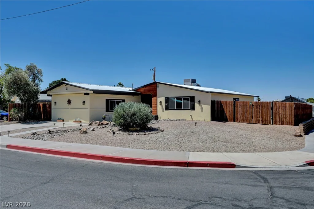 1102 Arapaho, Boulder City, NV 89005