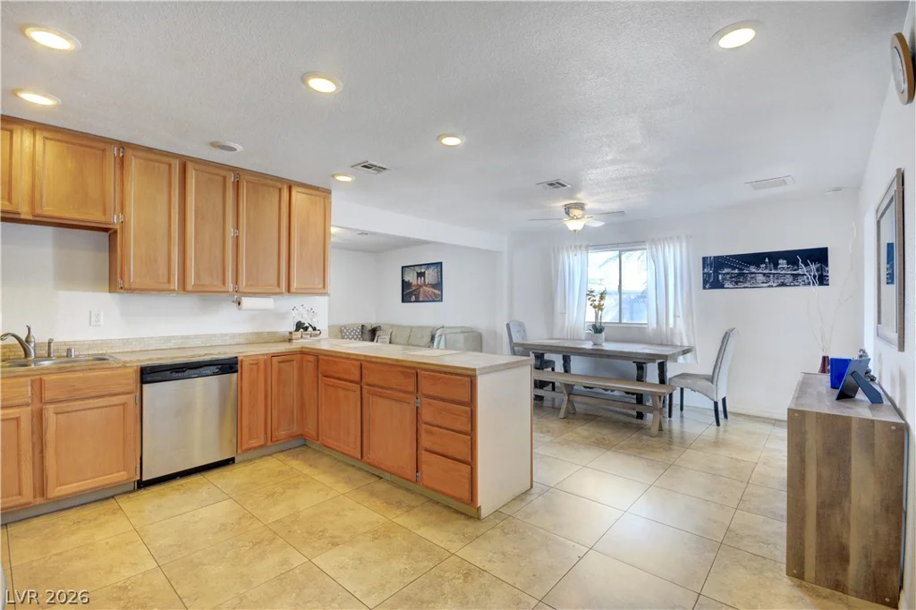 220 Moller, Las Vegas, NV 89107