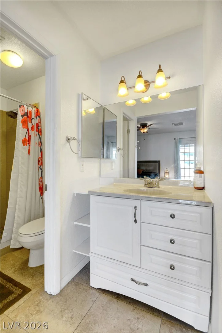 220 Moller, Las Vegas, NV 89107