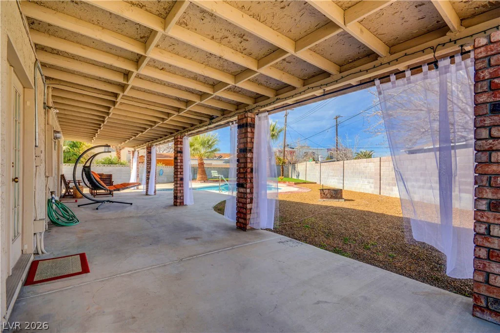 220 Moller, Las Vegas, NV 89107