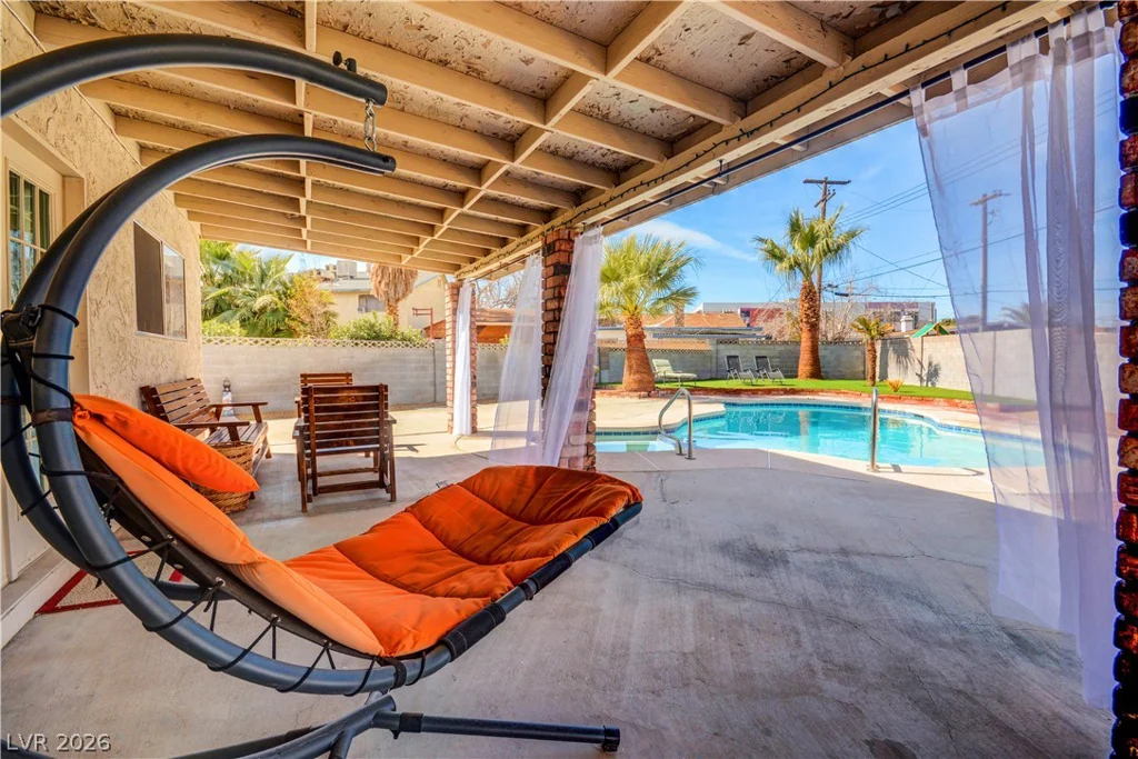 220 Moller, Las Vegas, NV 89107