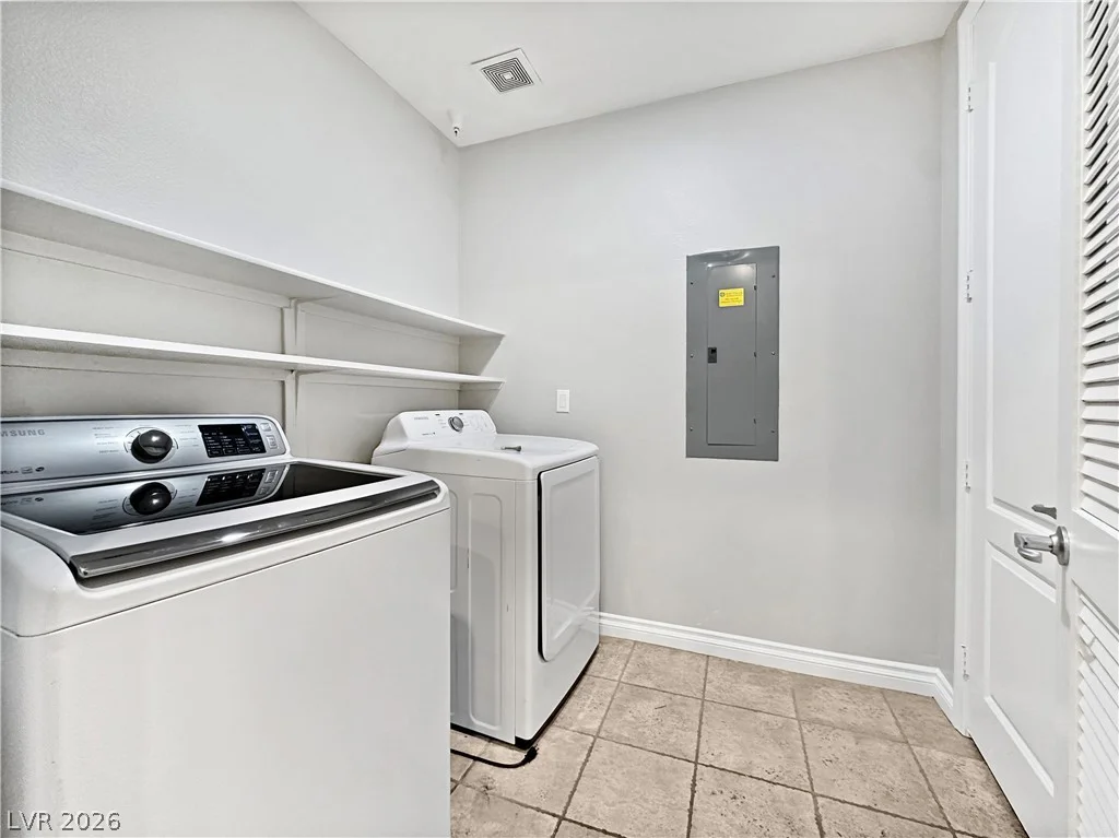 56 Serene, Las Vegas, NV 89123
