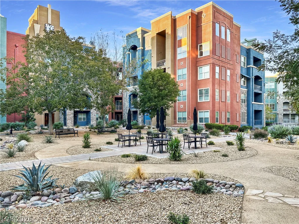 56 Serene, Las Vegas, NV 89123