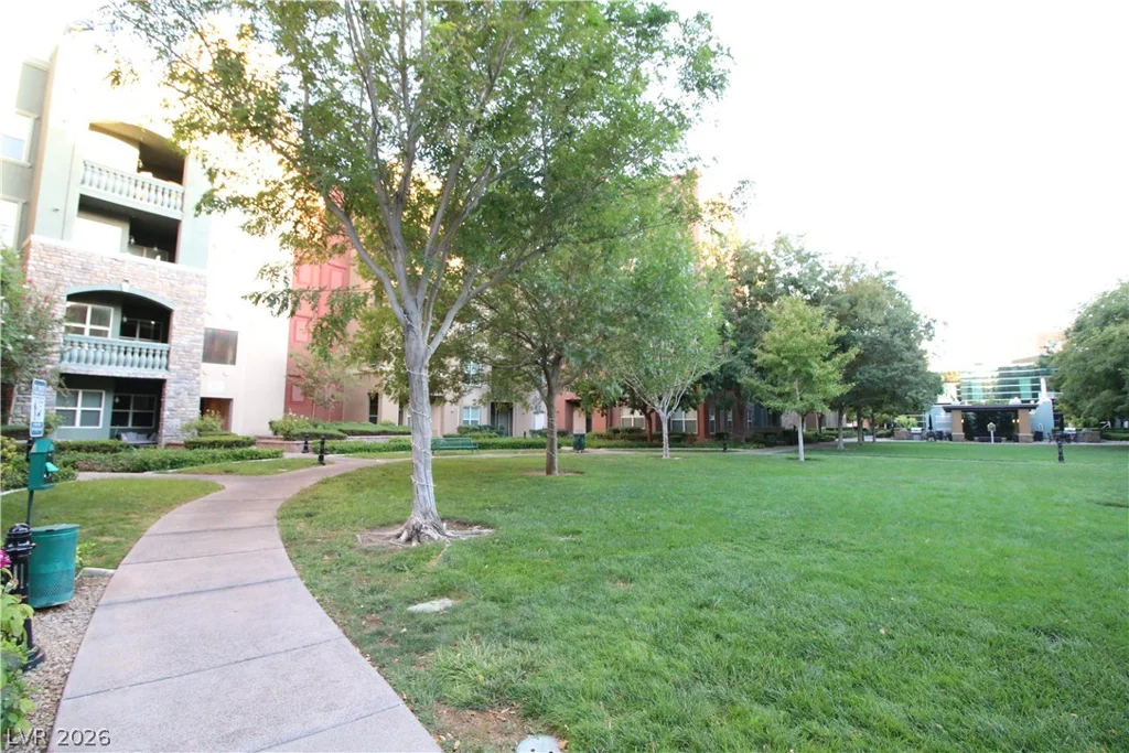 56 Serene, Las Vegas, NV 89123