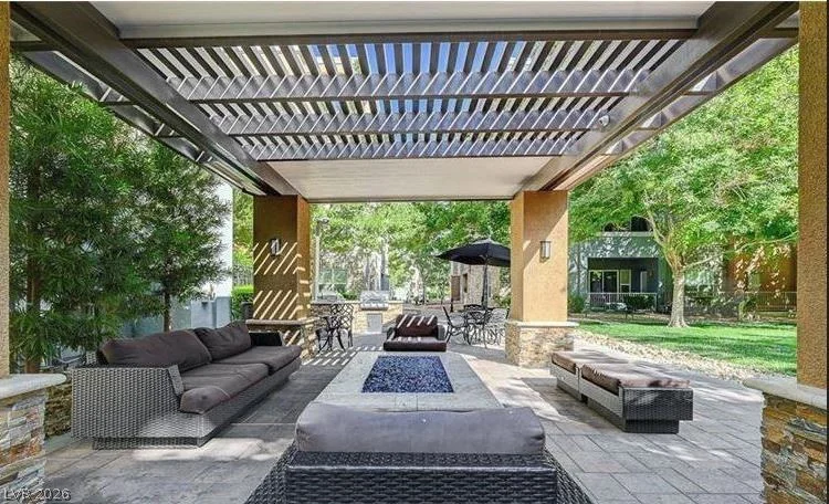 56 Serene, Las Vegas, NV 89123