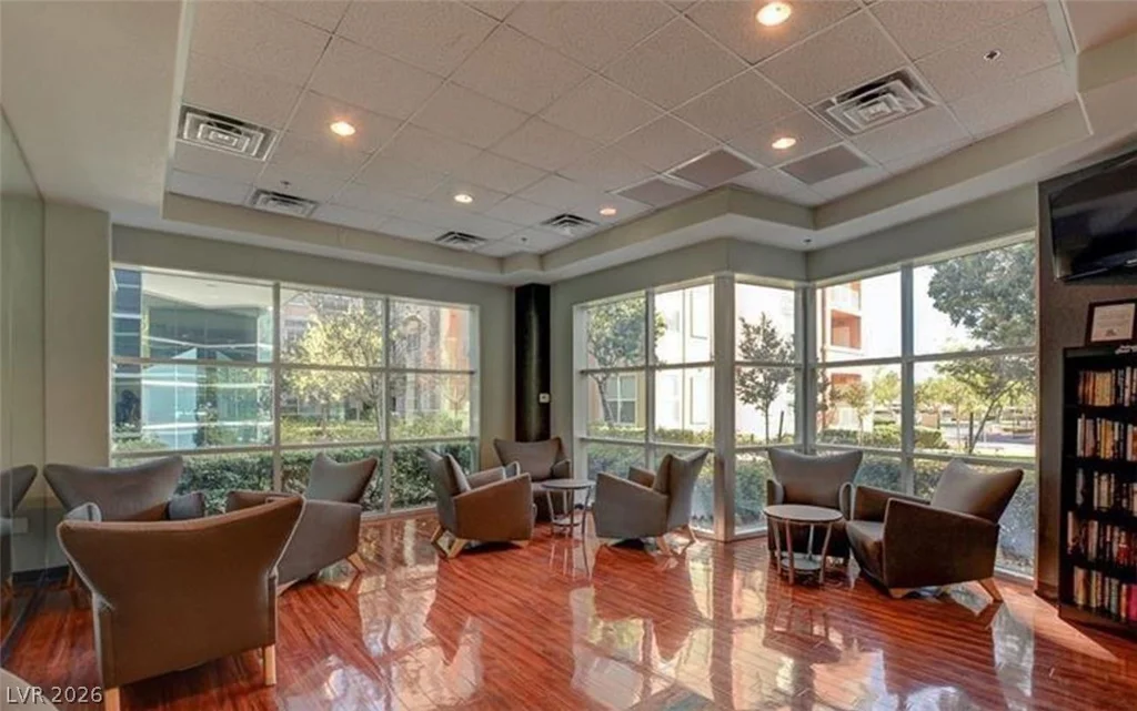 56 Serene, Las Vegas, NV 89123