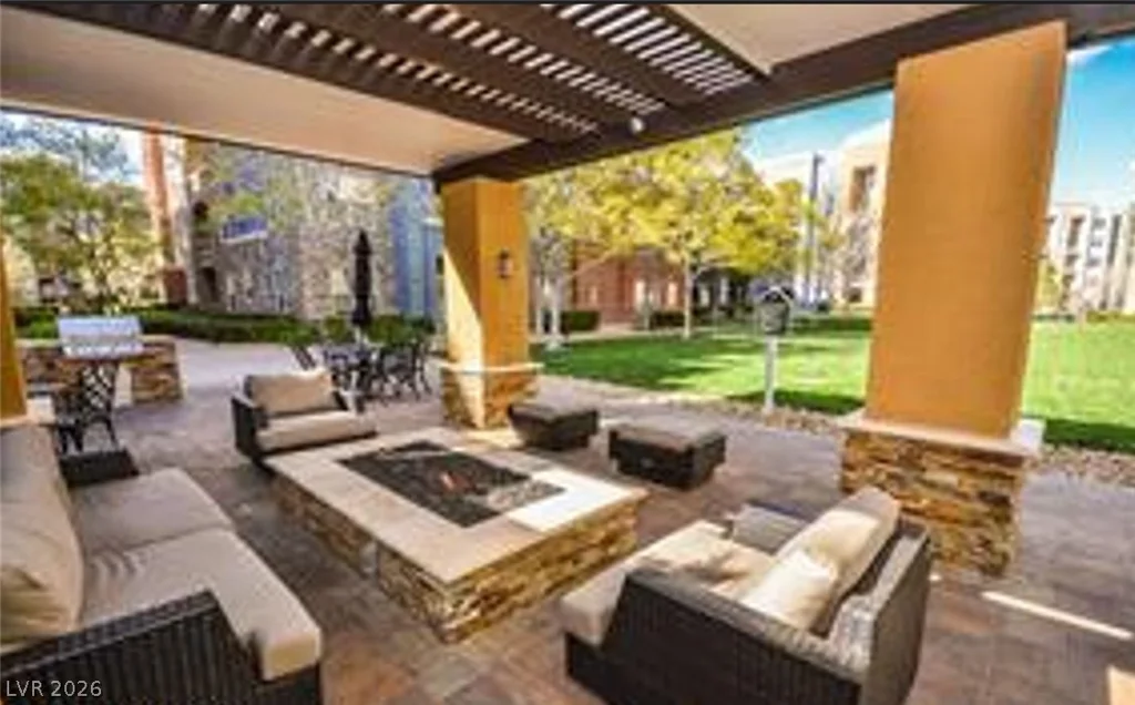 56 Serene, Las Vegas, NV 89123
