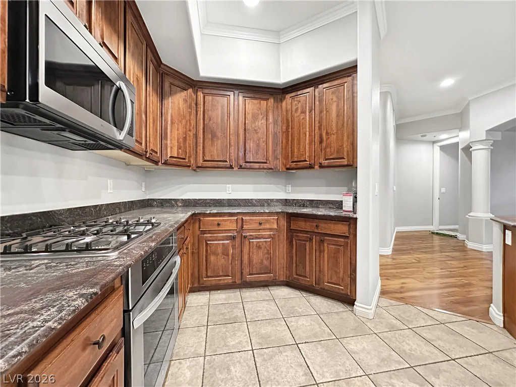 56 Serene, Las Vegas, NV 89123