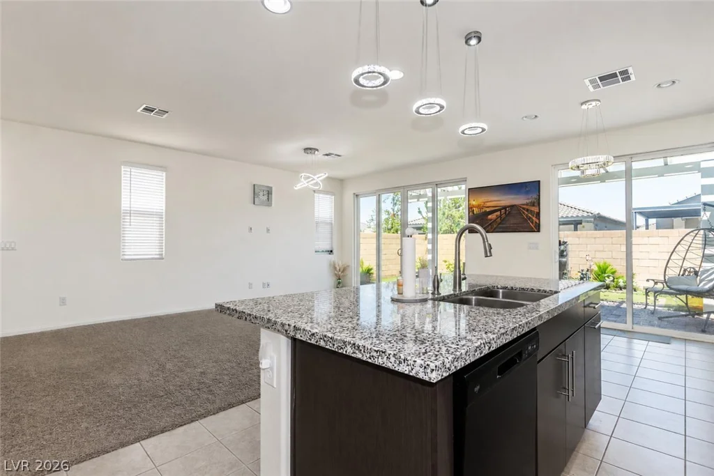 10048 Spelter, Las Vegas, NV 89183