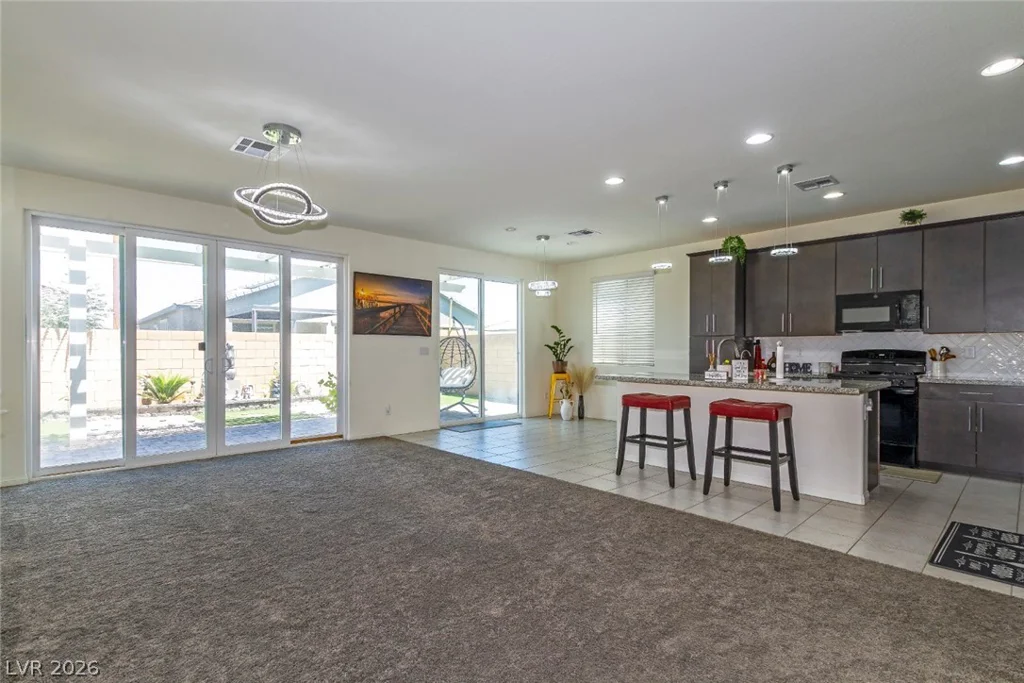 10048 Spelter, Las Vegas, NV 89183
