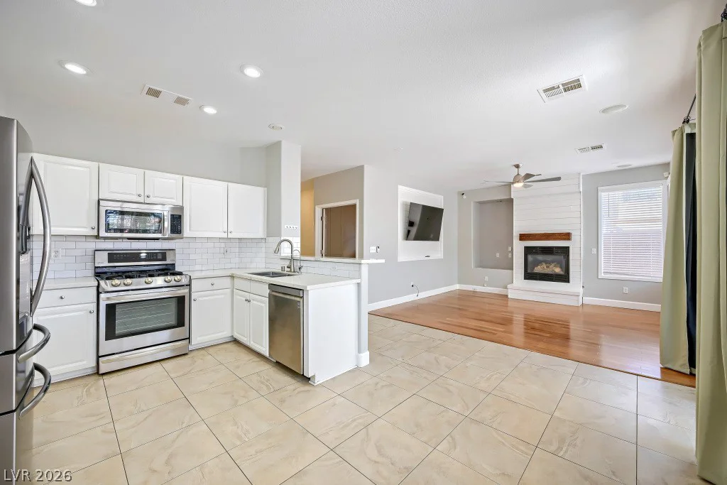 2984 Scenic Valley, Henderson, NV 89052
