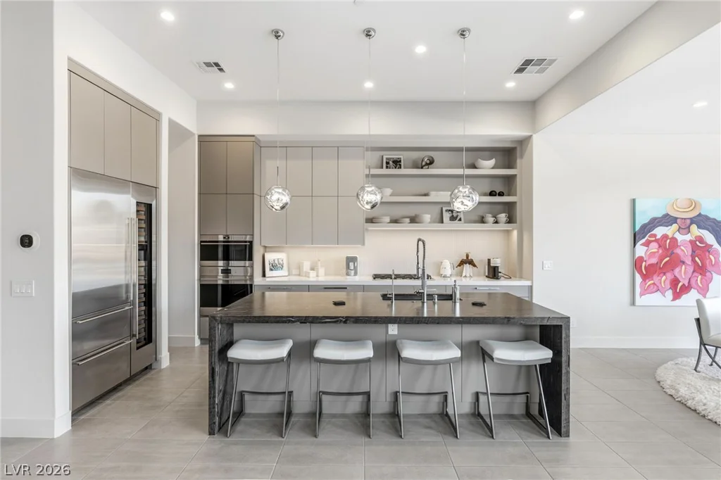676 Scenic Cliff, Henderson, NV 89012