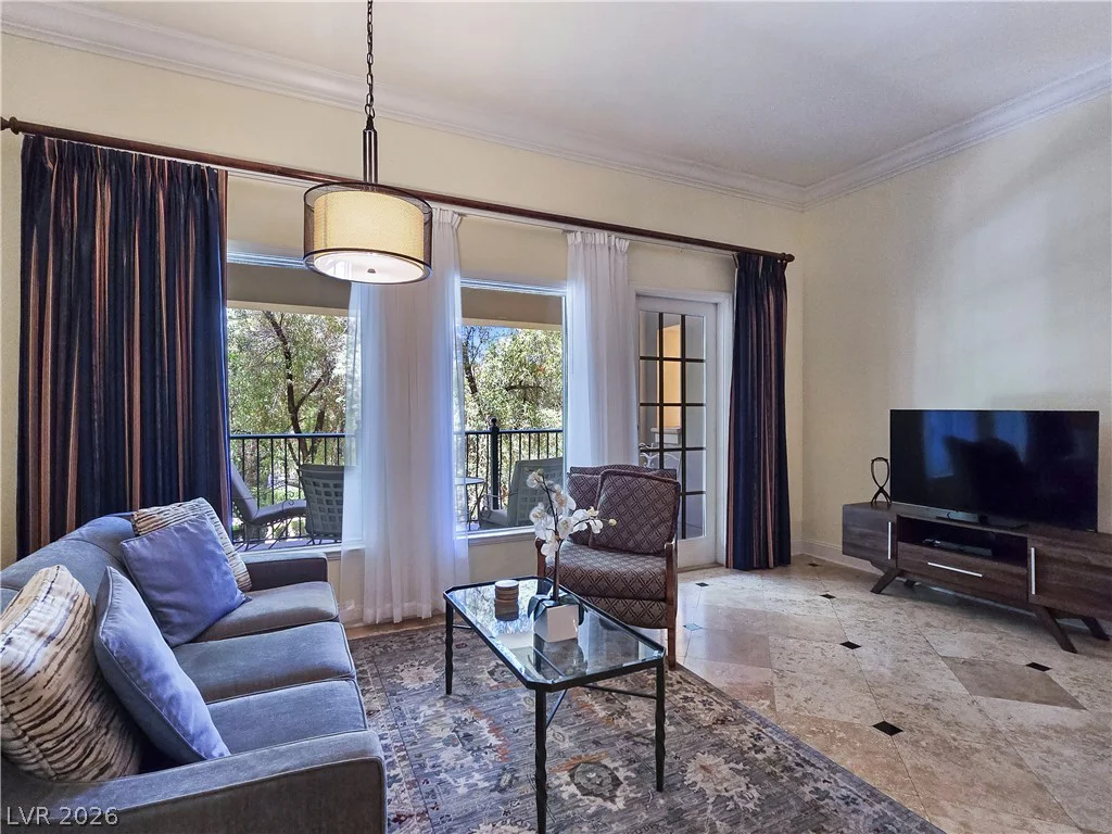 30 Strada Di Villaggio, Henderson, NV 89011