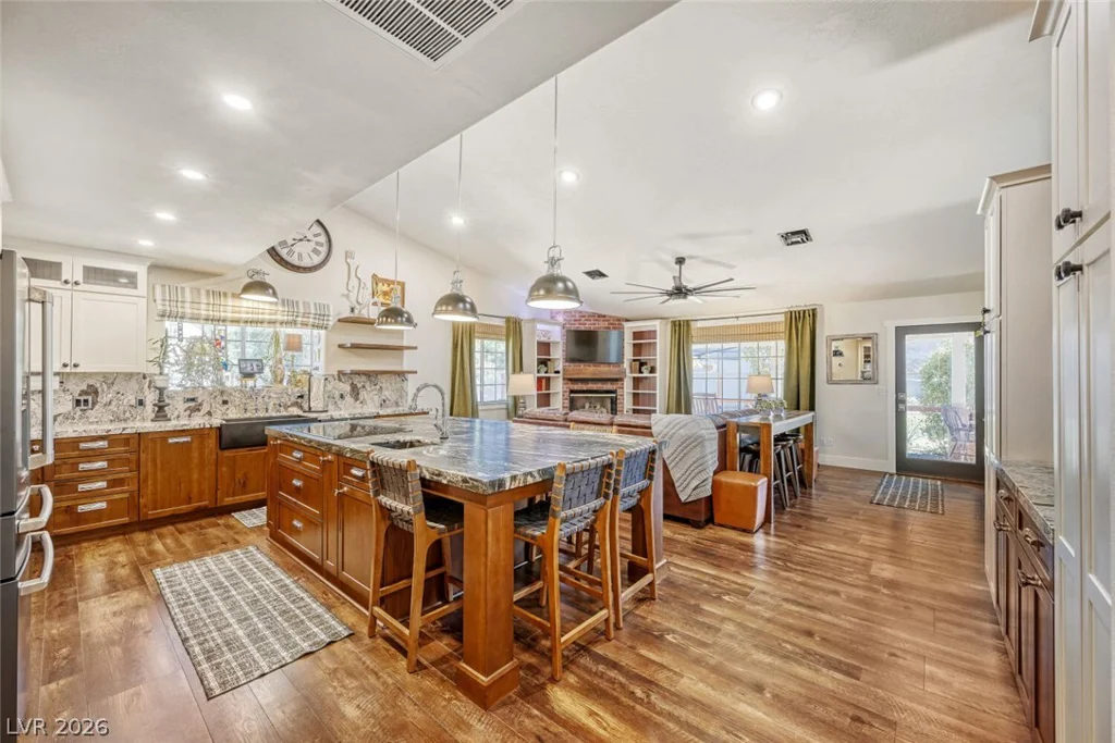 5965 Grand Canyon, Las Vegas, NV 89149