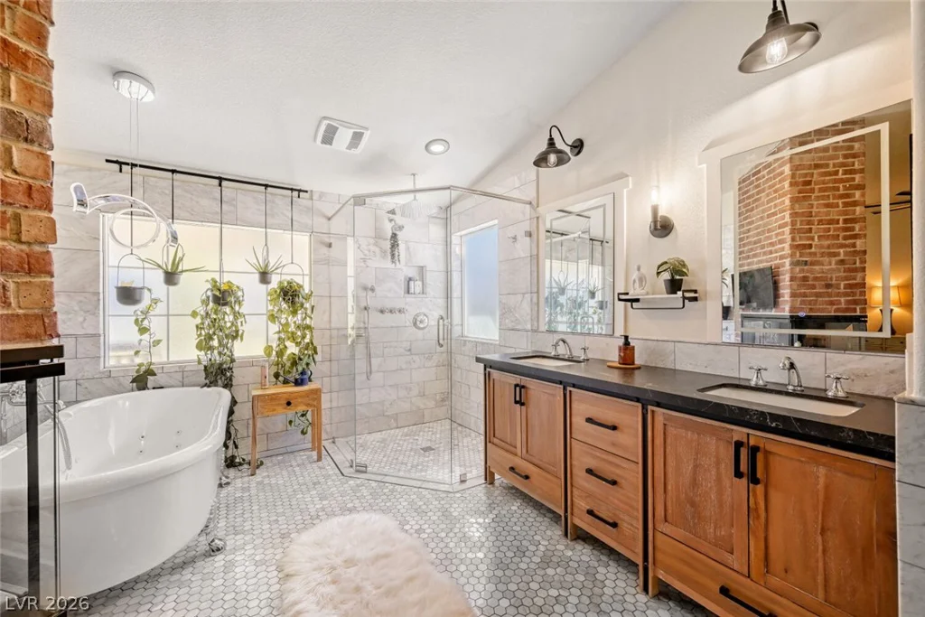 5965 Grand Canyon, Las Vegas, NV 89149