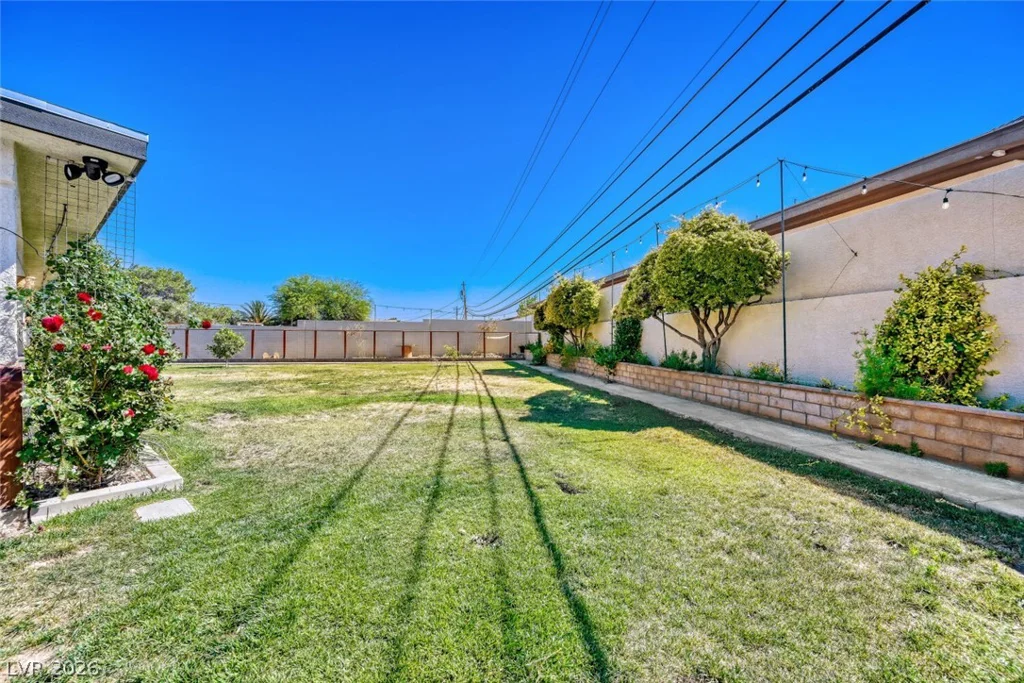 5965 Grand Canyon, Las Vegas, NV 89149