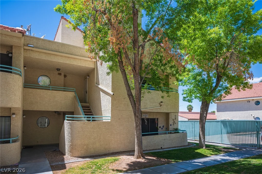 870 Sloan, Las Vegas, NV 89110