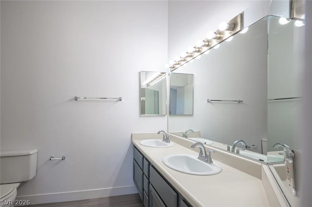 870 Sloan, Las Vegas, NV 89110