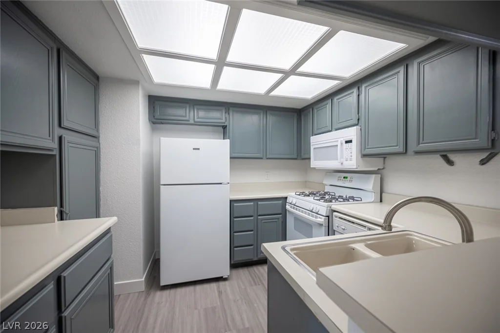 870 Sloan, Las Vegas, NV 89110