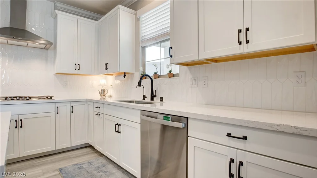 2239 Thunderbird, Las Vegas, NV 89138