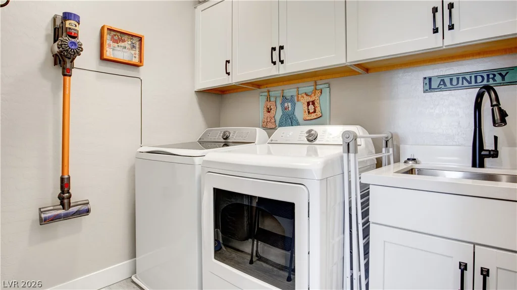 2239 Thunderbird, Las Vegas, NV 89138