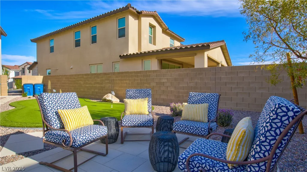 2239 Thunderbird, Las Vegas, NV 89138