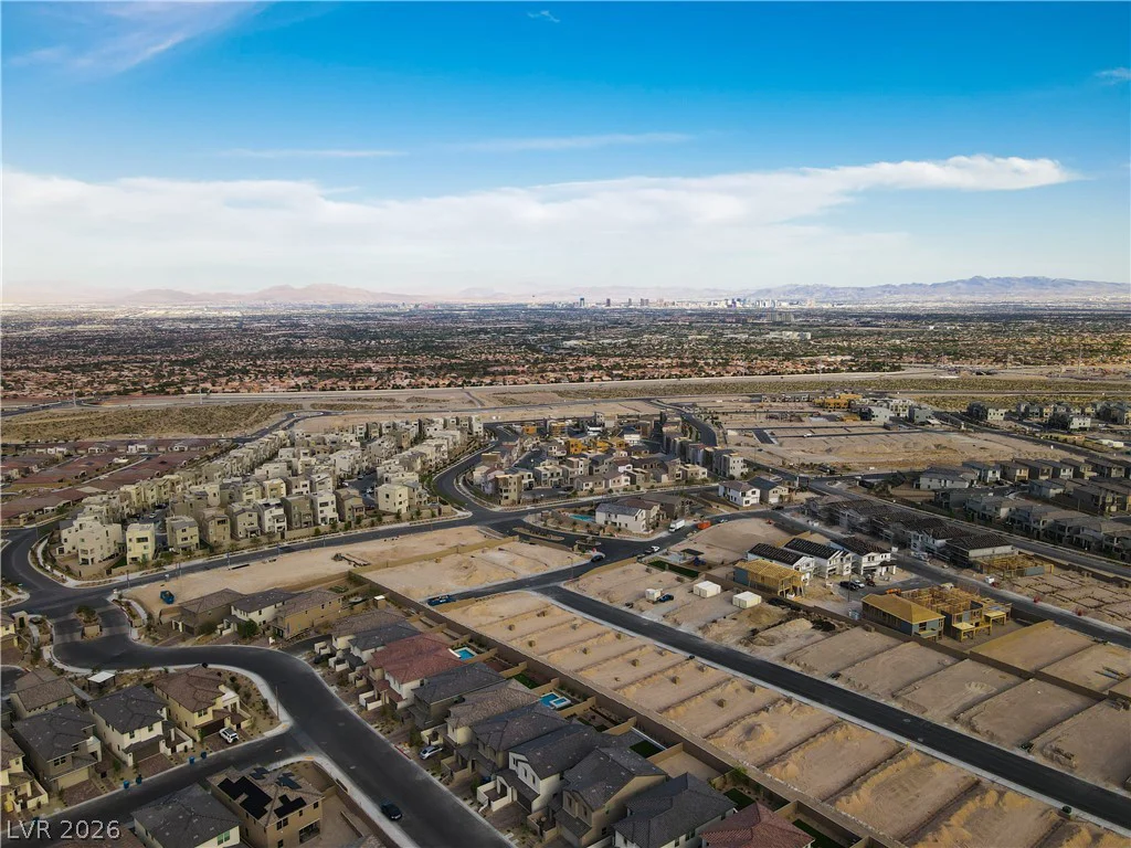 2239 Thunderbird, Las Vegas, NV 89138