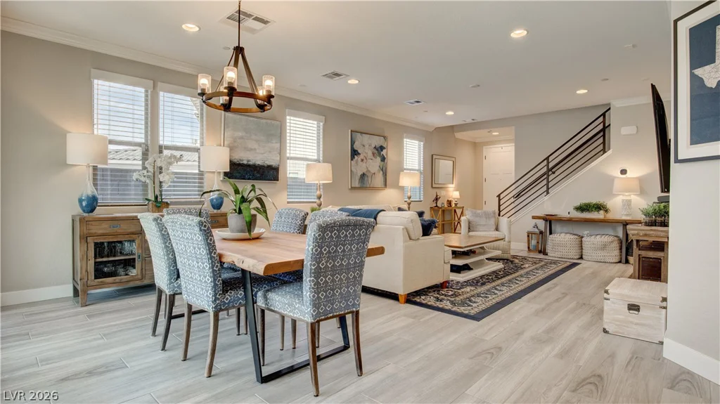 2239 Thunderbird, Las Vegas, NV 89138