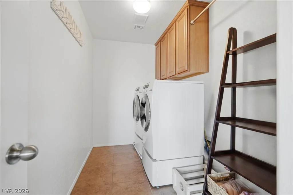 7318 Puckershire, Las Vegas, NV 89166