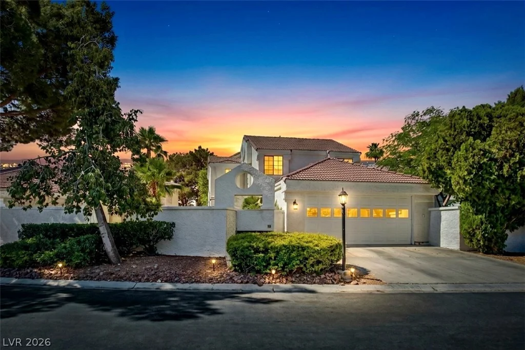 5264 Crooked Valley, Las Vegas, NV 89149