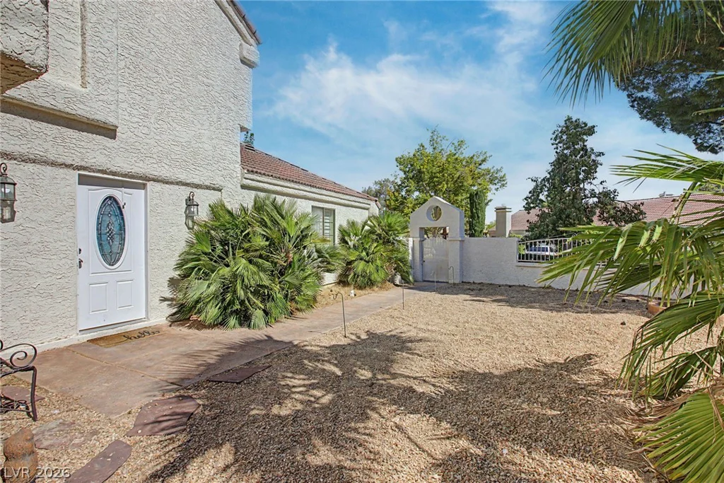 5264 Crooked Valley, Las Vegas, NV 89149