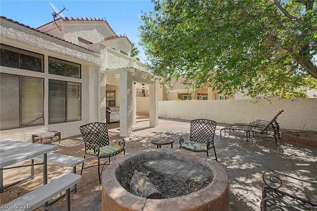 5264 Crooked Valley, Las Vegas, NV 89149