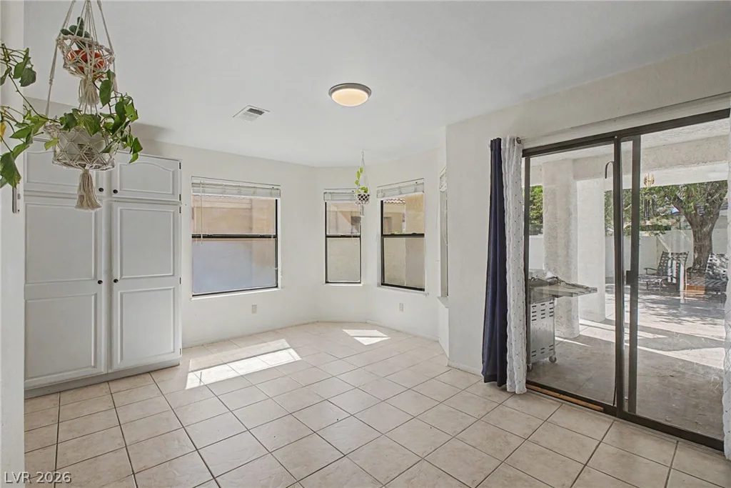 5264 Crooked Valley, Las Vegas, NV 89149
