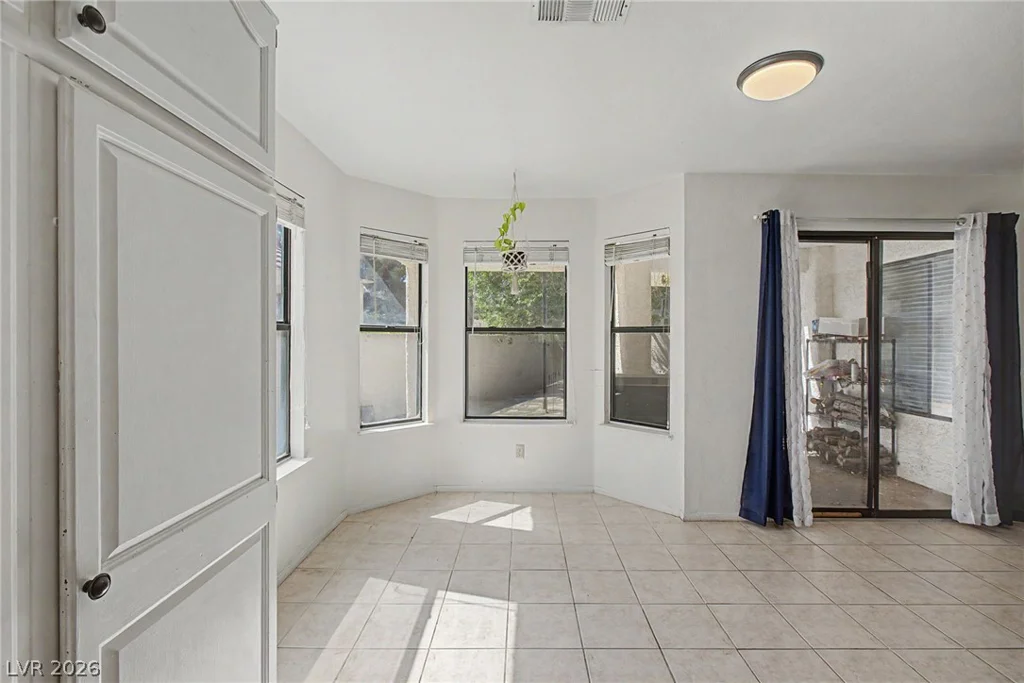 5264 Crooked Valley, Las Vegas, NV 89149