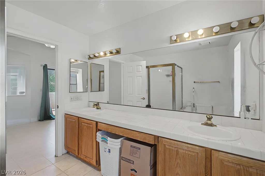 5264 Crooked Valley, Las Vegas, NV 89149