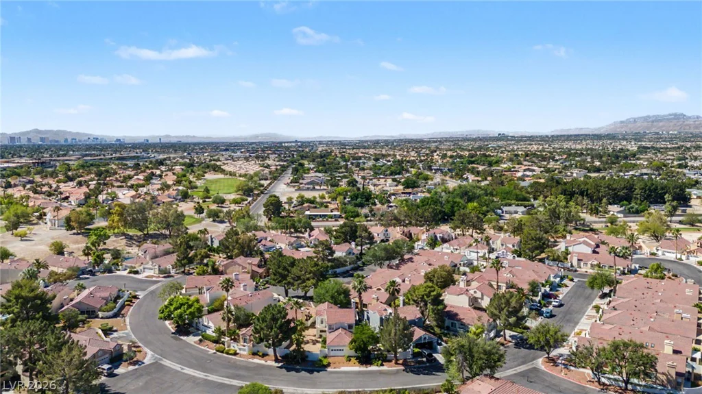 5264 Crooked Valley, Las Vegas, NV 89149