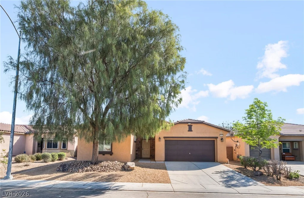 4624 Del Laguna, North Las Vegas, NV 89031