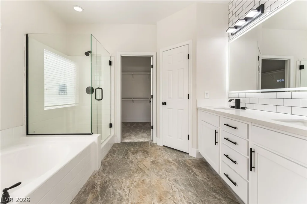 4624 Del Laguna, North Las Vegas, NV 89031